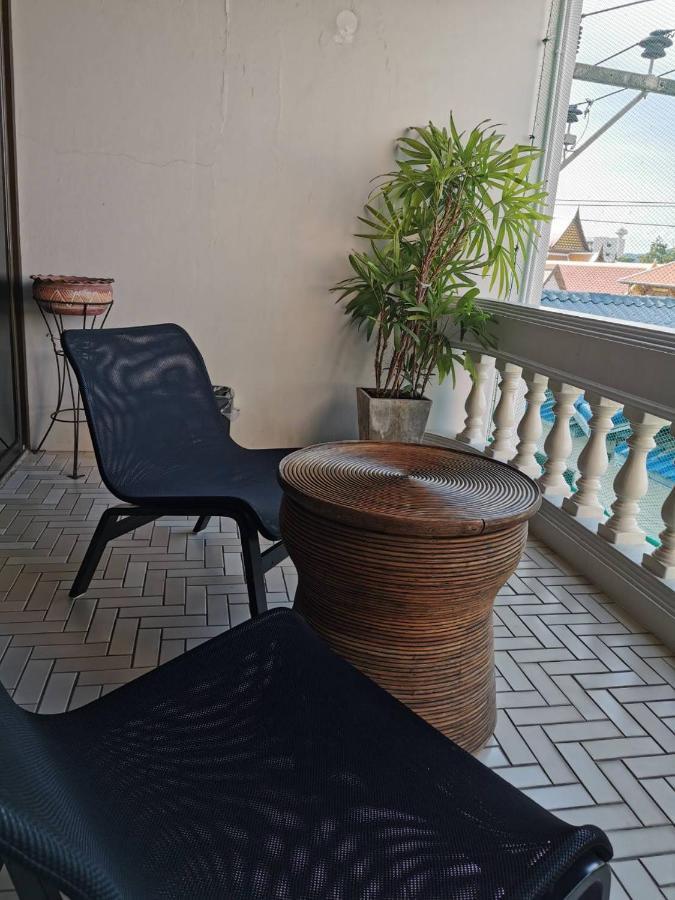 Baanbusarin Hotel Hua Hin Exterior photo