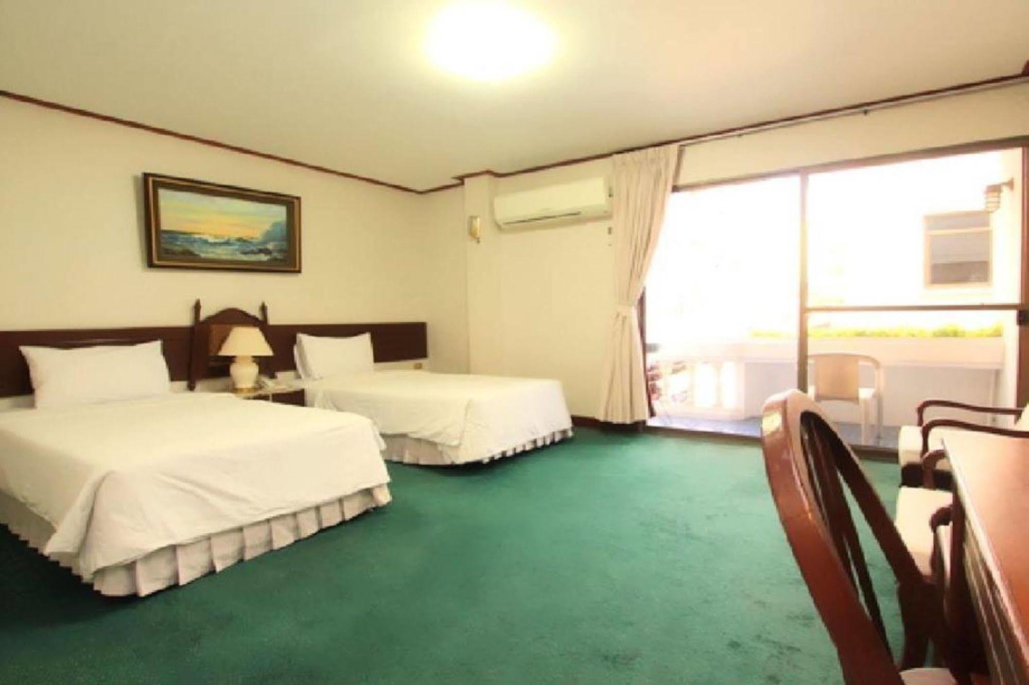 Baanbusarin Hotel Hua Hin Exterior photo